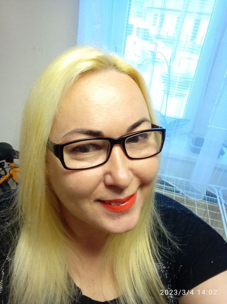  33065854  Juliya, 45 ,    Mezirici