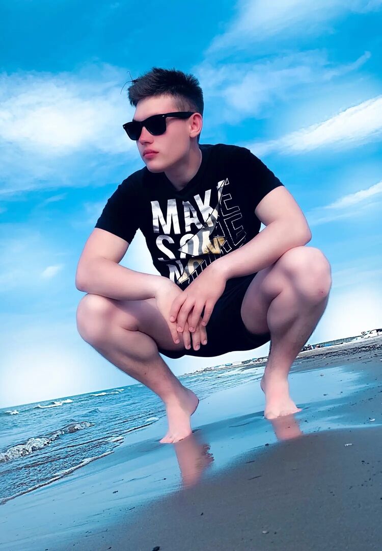  44724984  Ruslan, 25 ,    