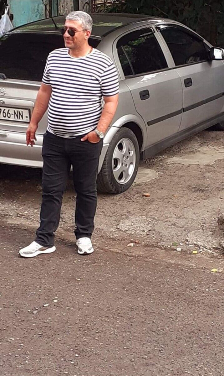  20272984  Beno, 43 ,    