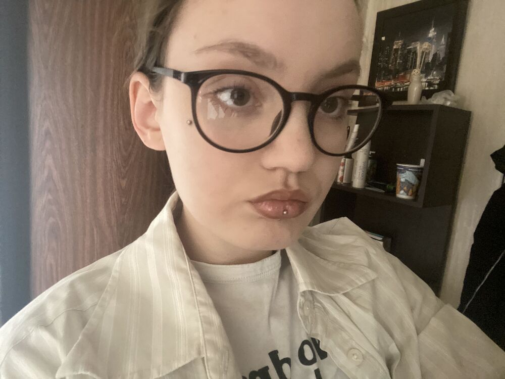  52015644  , 25 ,    