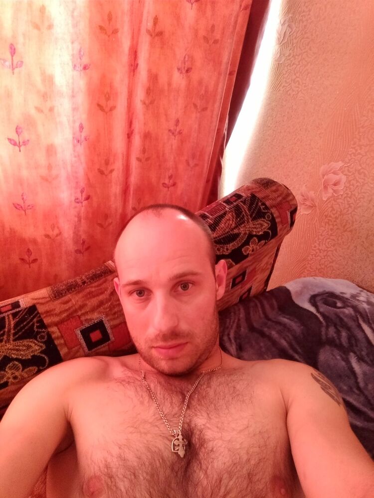  ,   Aleksandr, 37 ,   ,   , c 