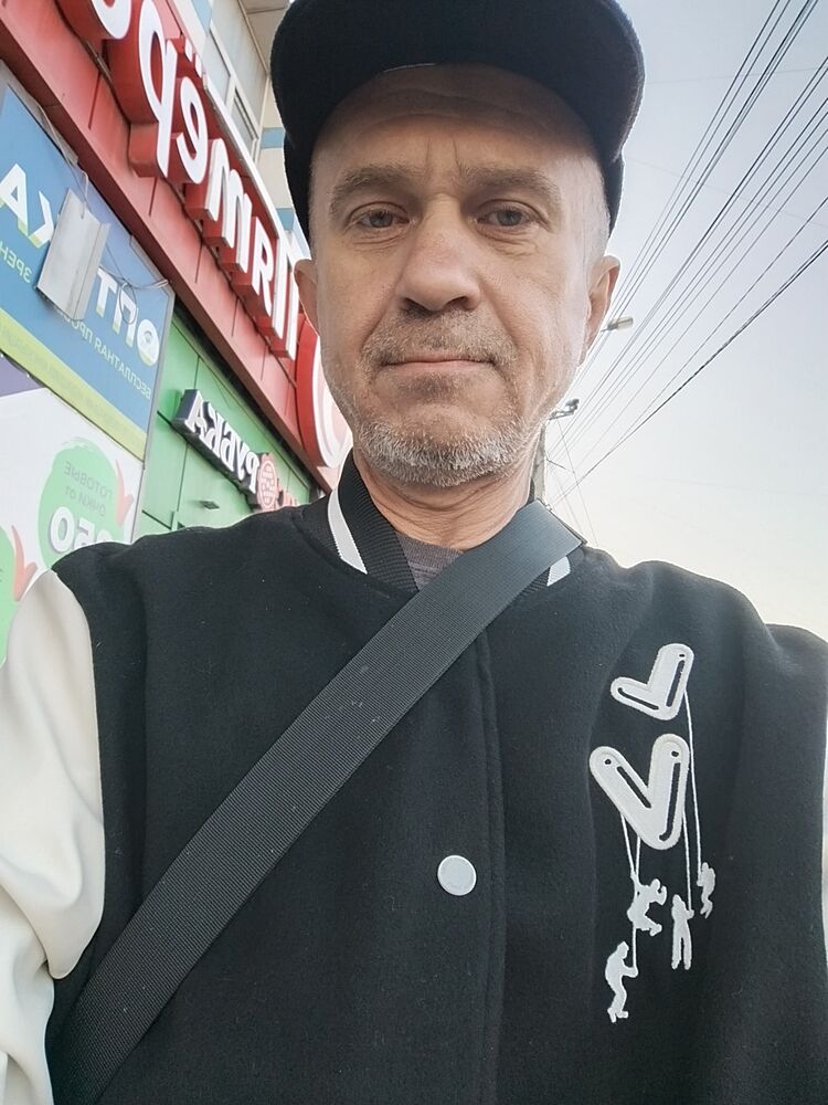 46347174  , 51 ,    