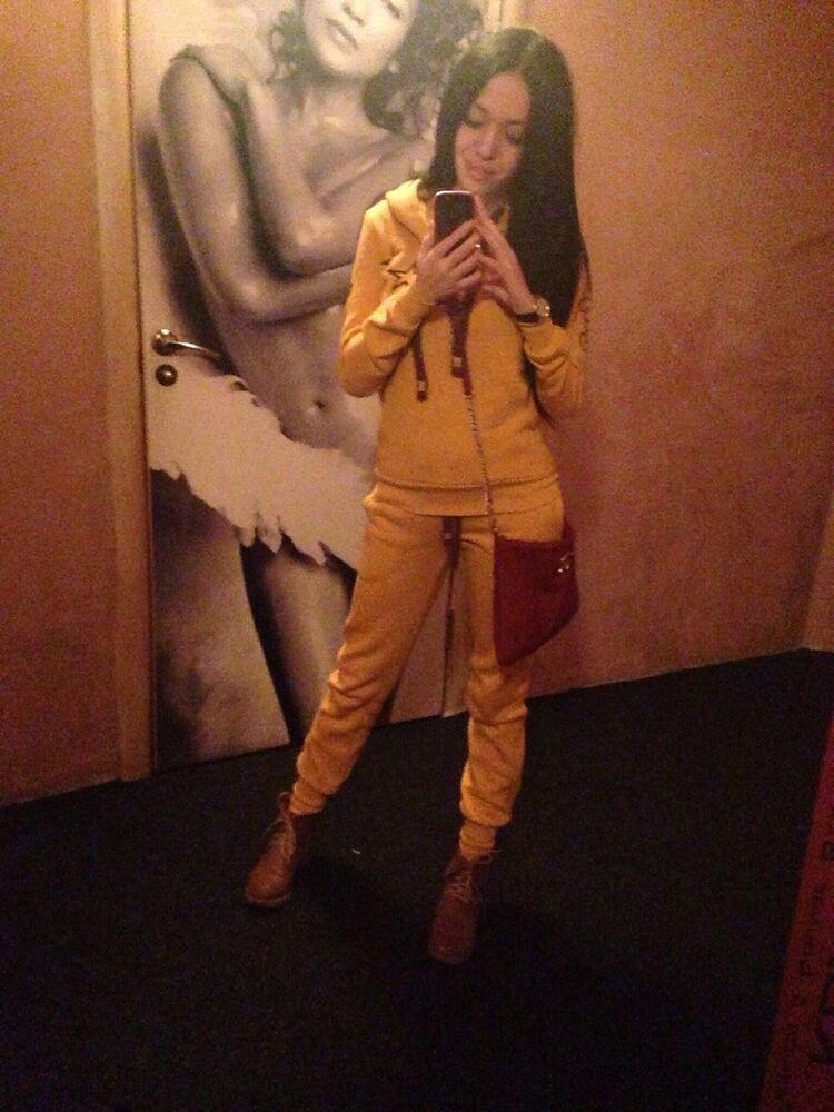  9076494  Angelina, 30 ,    