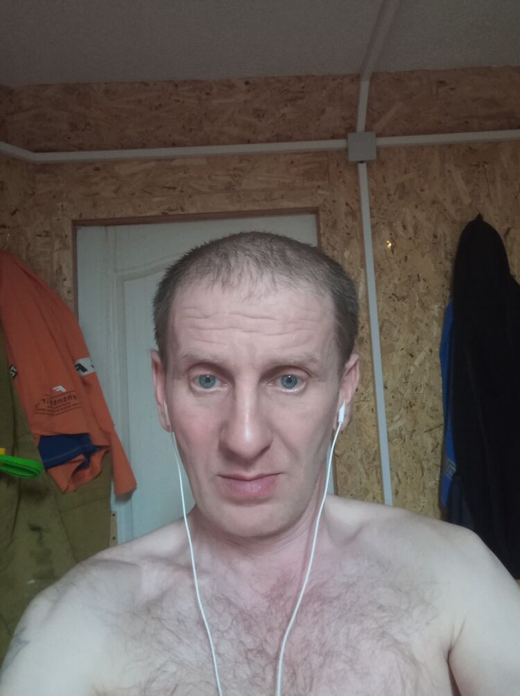 48316214  , 45 ,    