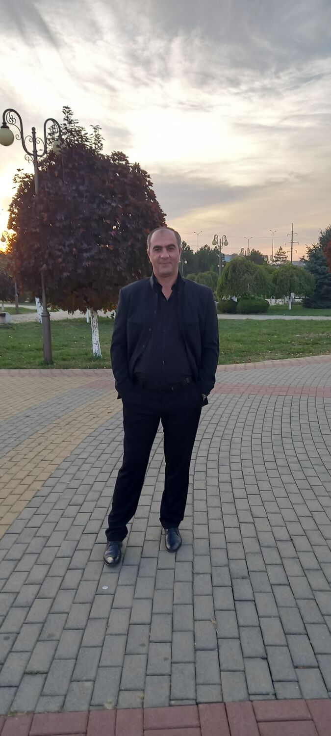  ,   Mark, 42 ,  