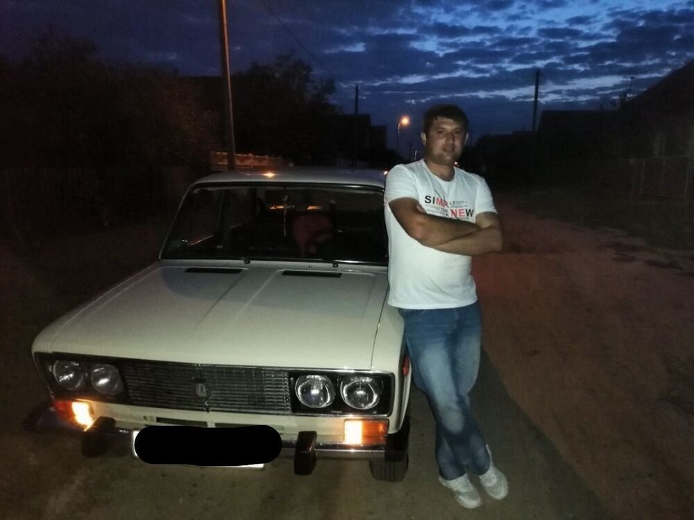  17445644  Rovi, 40 ,    