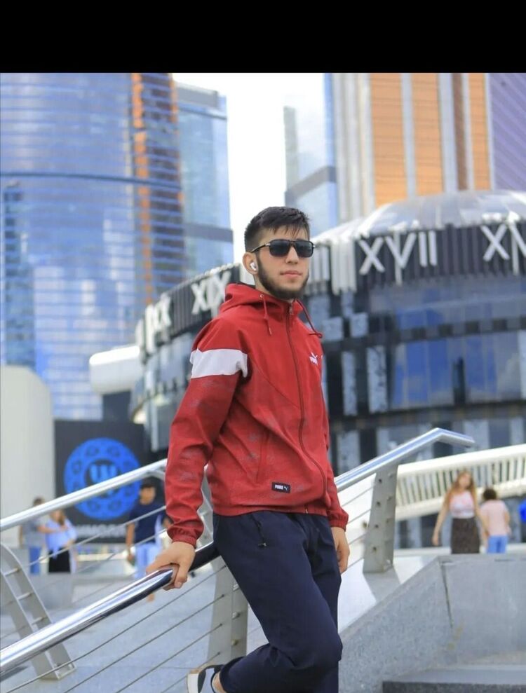 30735774  Bilal, 23 ,    