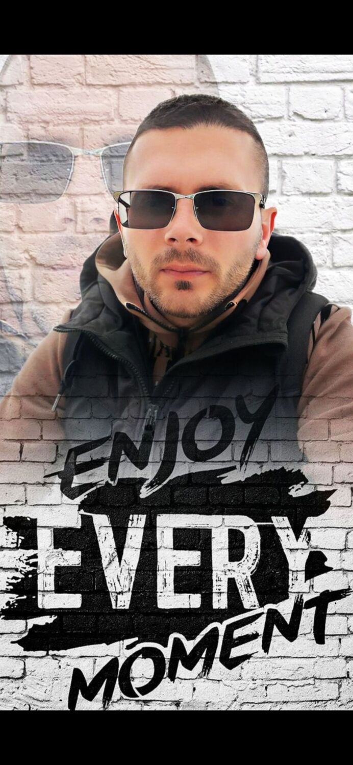  ,   Aleksandar, 33 ,   ,   