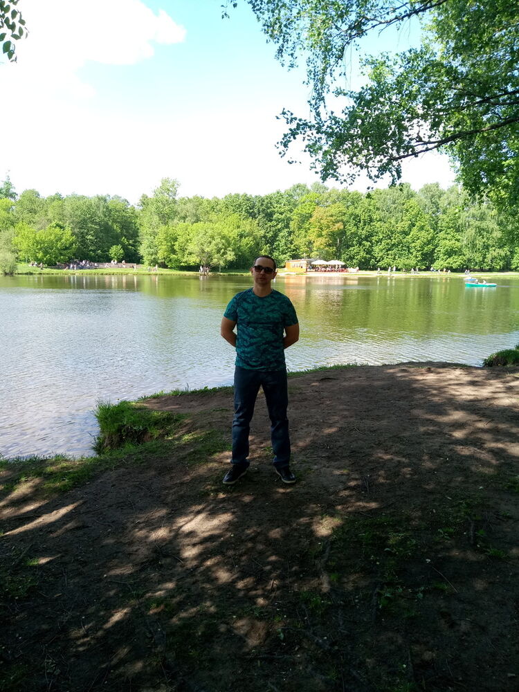  ,   Neil, 39 ,   ,   , c 