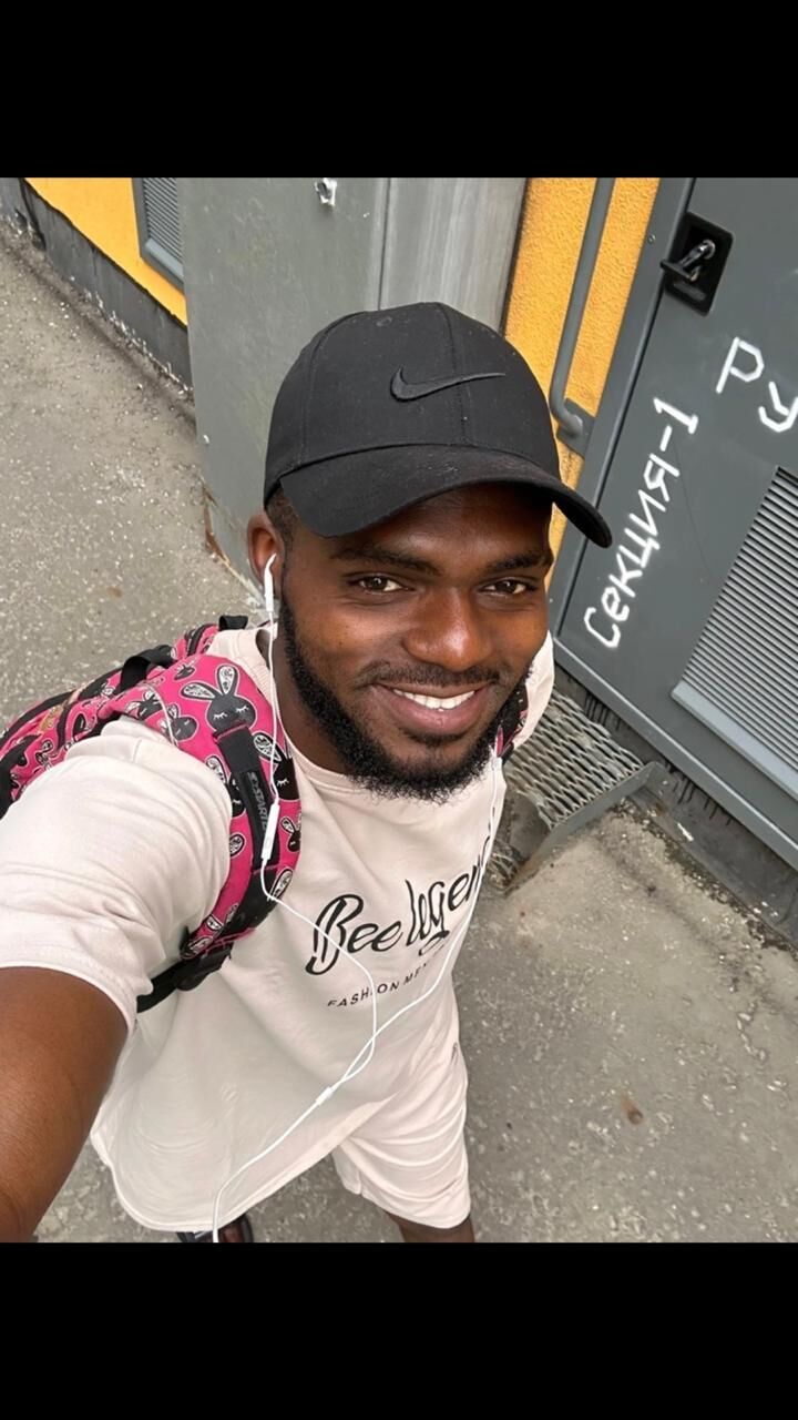  54347974  David, 32 ,    