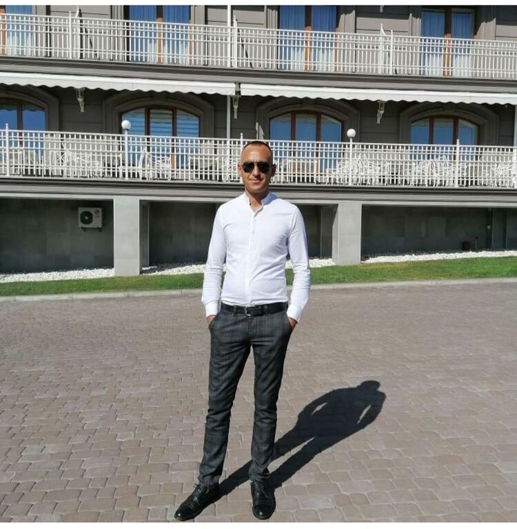  ,   Kostea, 37 ,   , c , 