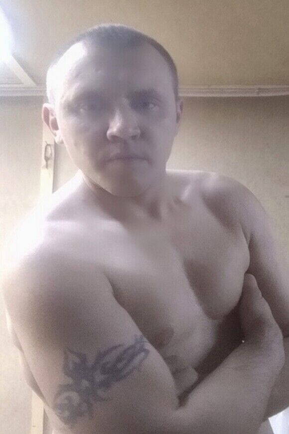  21002374  , 44 ,    