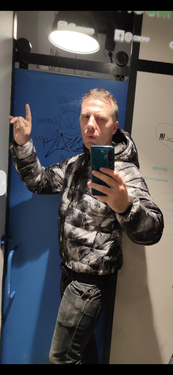  53345524     , 37 ,    