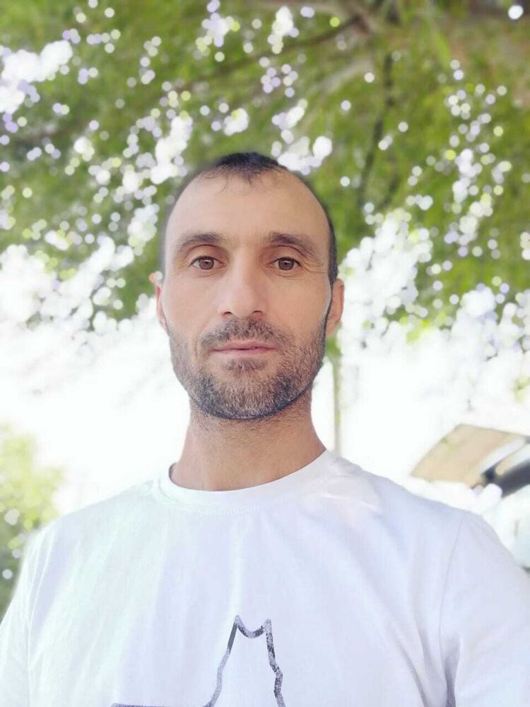  34100674  Bakhtiar, 42 ,    