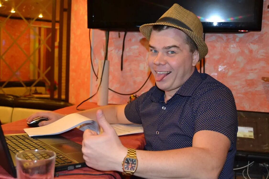  35910154  Dmitriy, 32 ,    