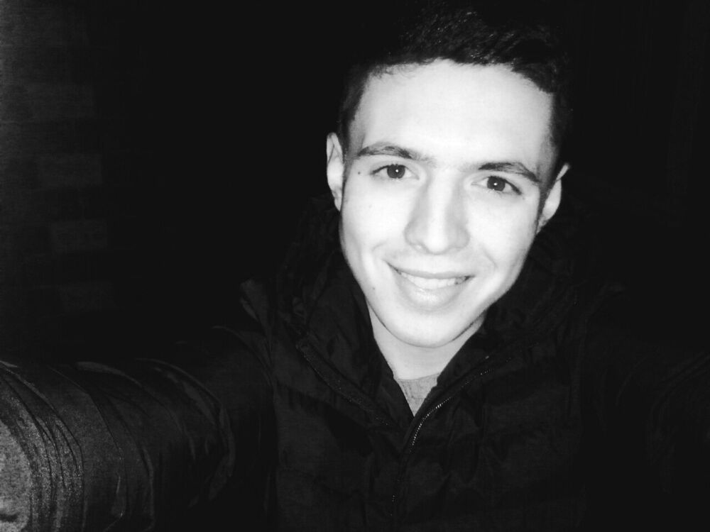  7581444  Sergiu, 27 ,    