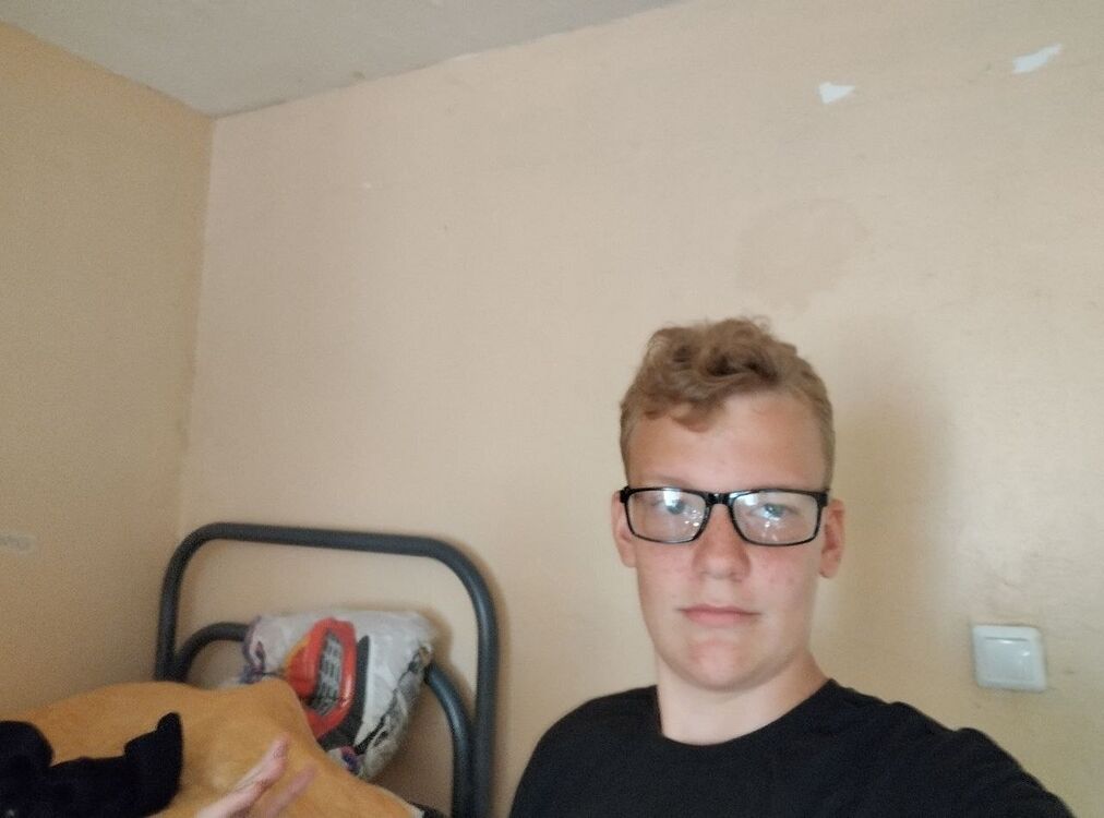  52120314  , 24 ,    
