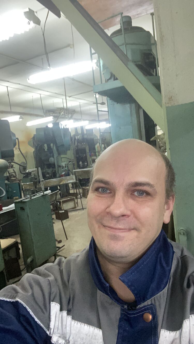  48029934  Aleksei, 40 ,    