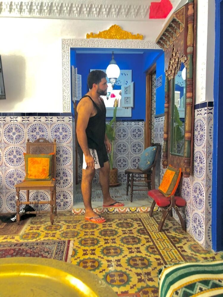  54820114  Abdulhadi, 30 ,    