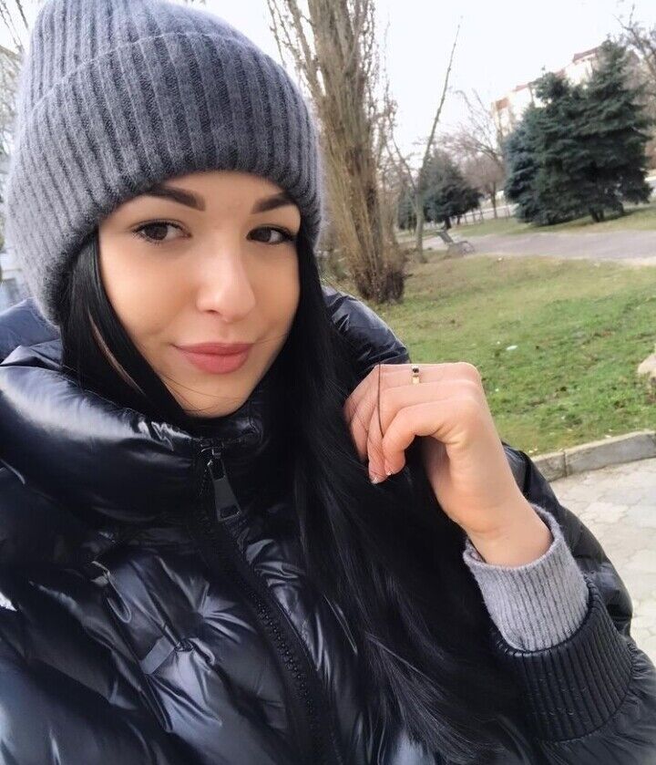  ,   Mari, 22 ,   ,   