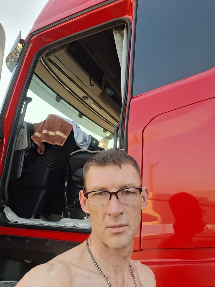  48177024  , 47 ,    