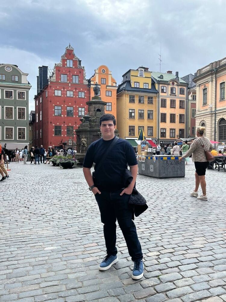 ���� 43025854 ����� Davit, 19 ���, ���� ���������� � �������