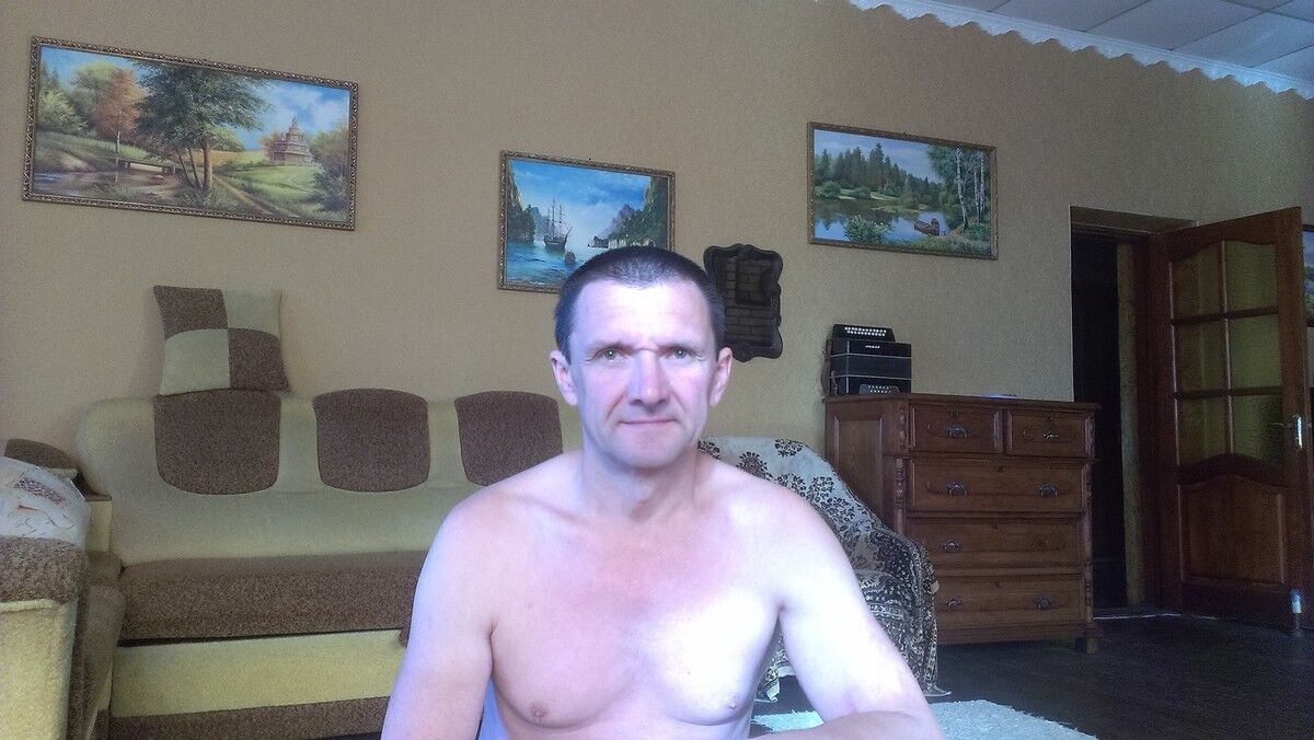  12435664  Boris, 58 ,    