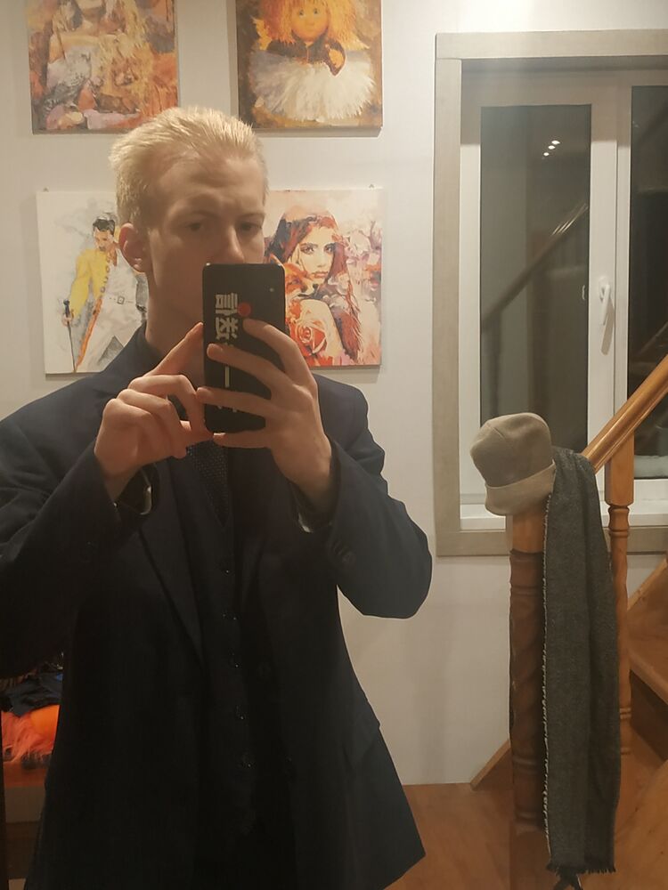  45978444  , 19 ,    