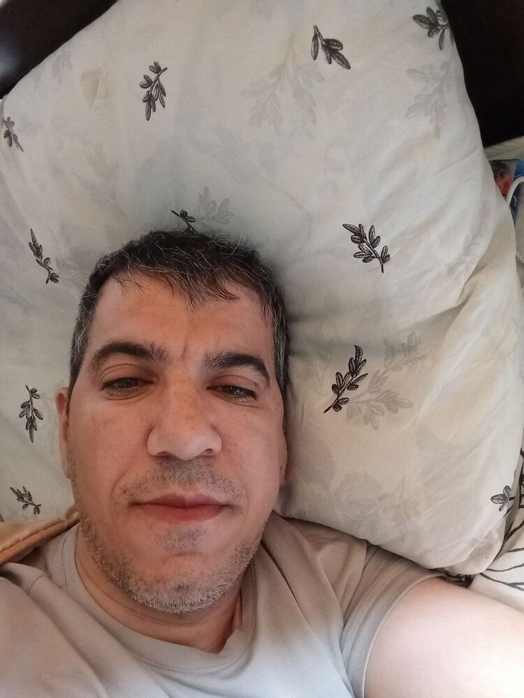  51815734  Alex, 42 ,    