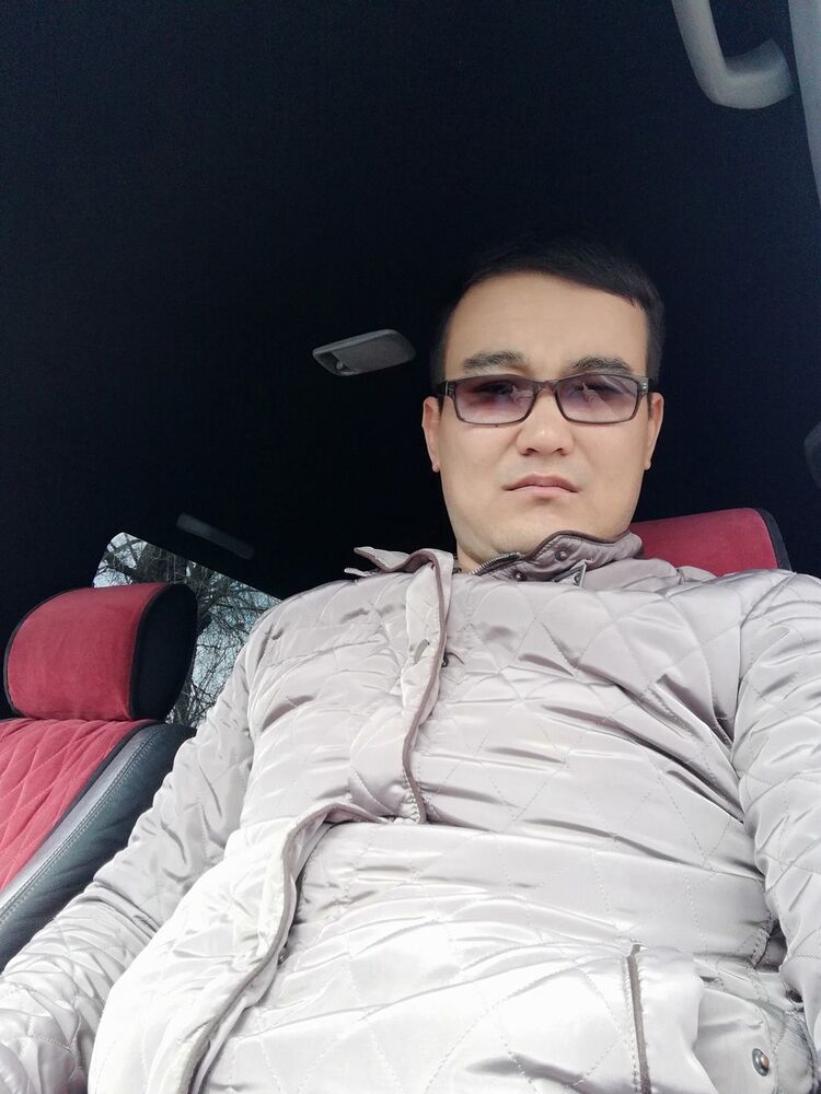  15966324  Azamat, 42 ,    