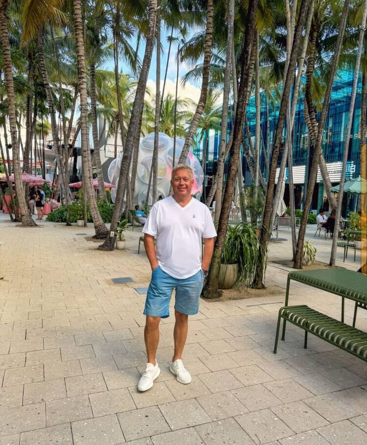 ,   Mark Gibson, 68 ,   ,   