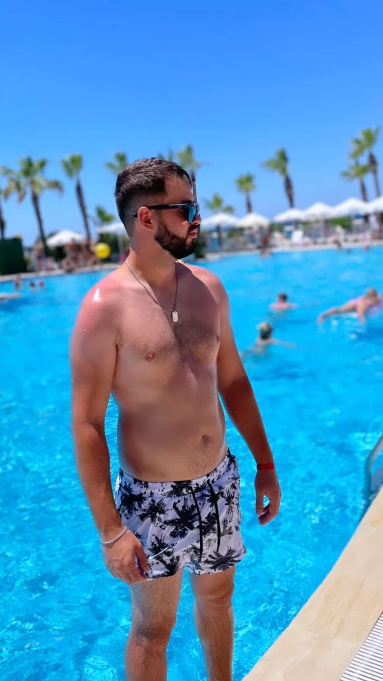  ,   Alexandru, 31 ,   