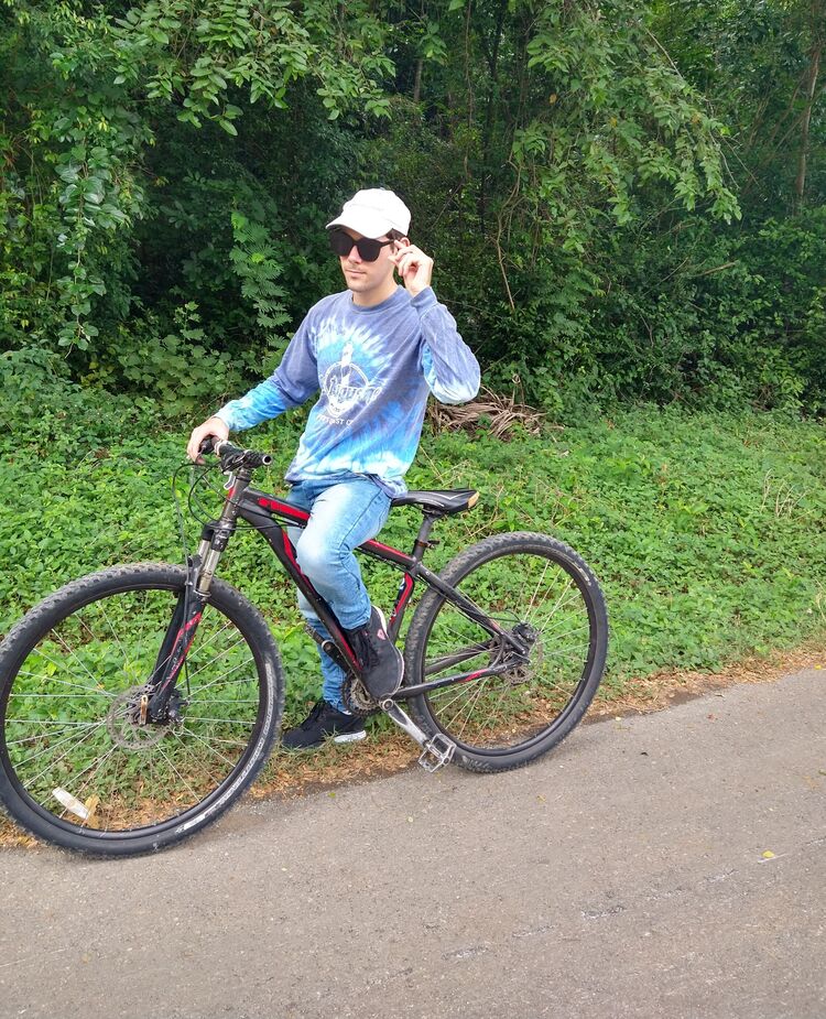  39247344  LazaroJavier, 20 ,    Los Altos