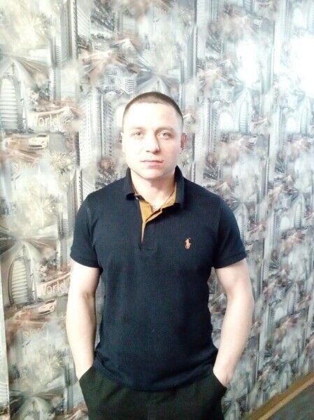  19837114  Denis, 37 ,    