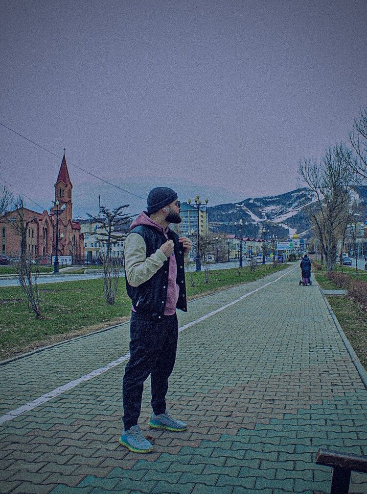  -,   Murad, 28 ,   ,   