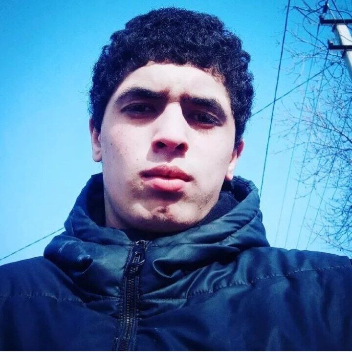  27485584  Doston, 24 ,    