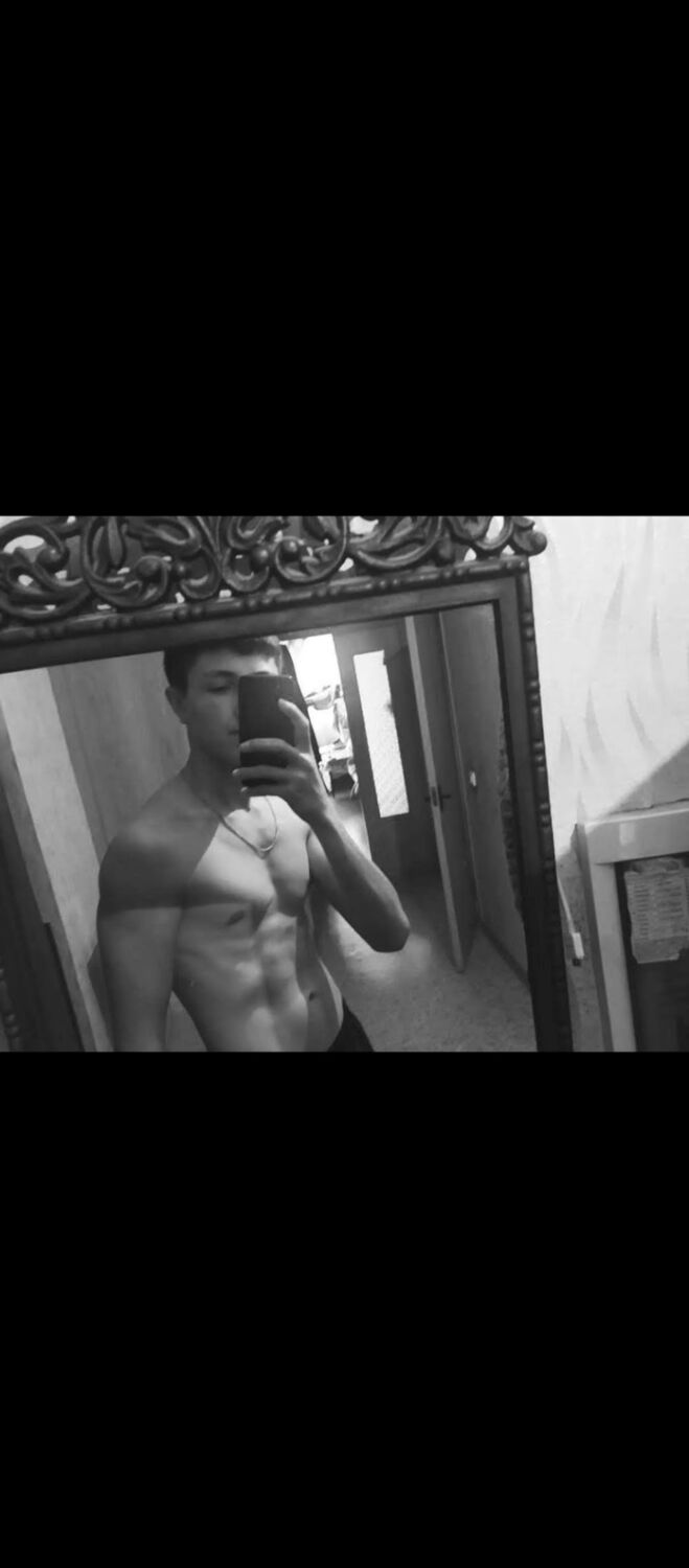  ,   Jony, 22 ,   ,   , c 