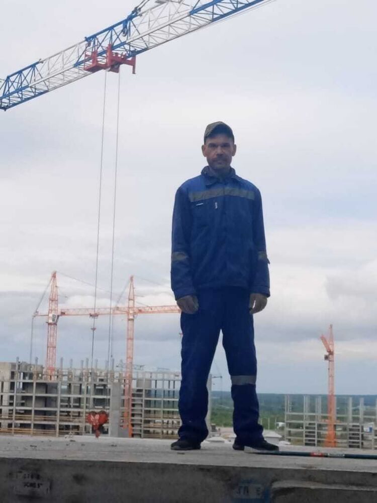  40812744  , 42 ,    