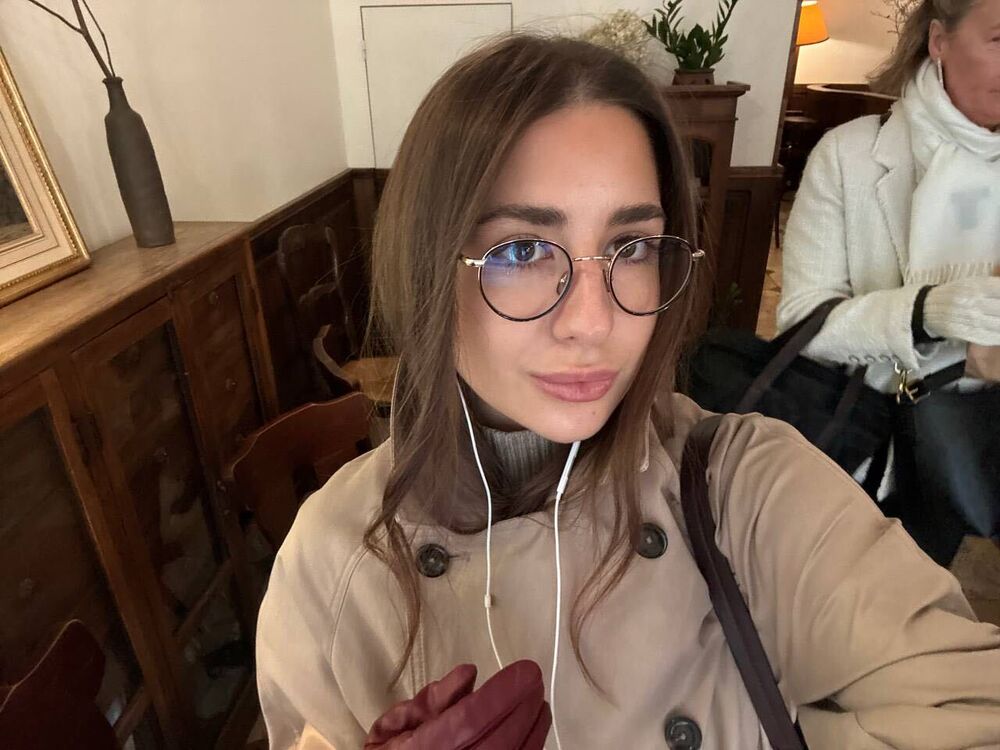  54429074  Daria, 26 ,    Praha