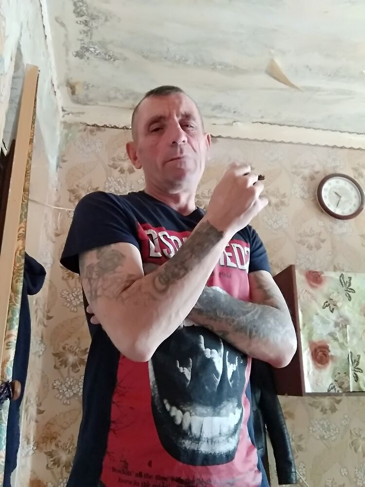  25318014  , 51 ,    