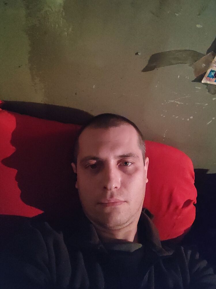  40299264  Vasiliy, 41 ,    