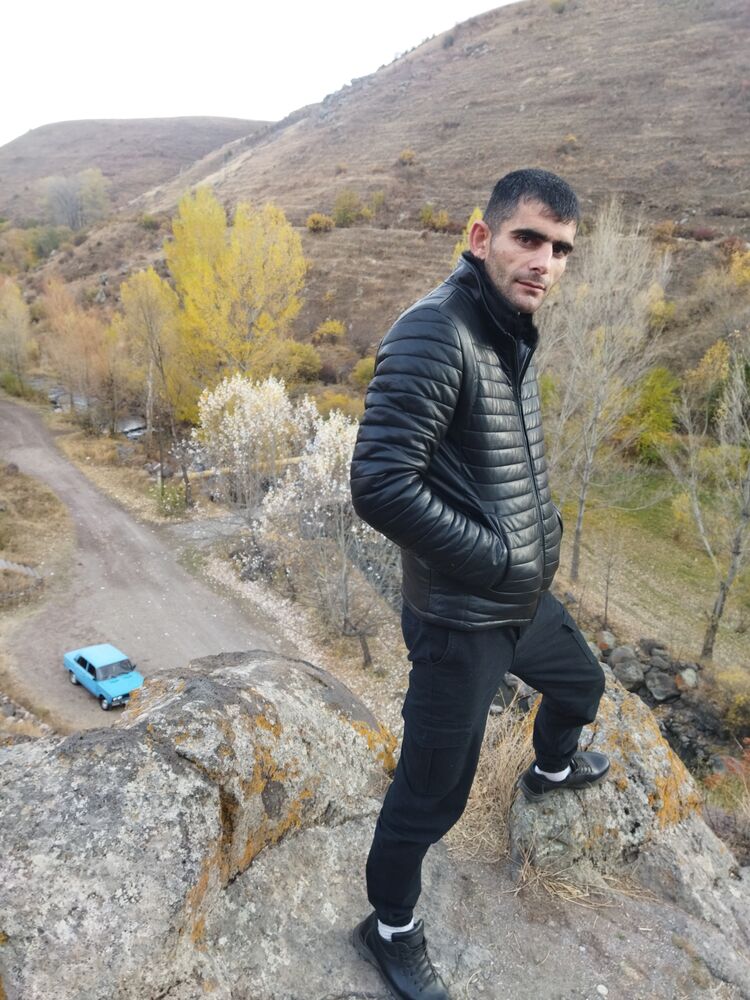  30656214  Harut, 36 ,    