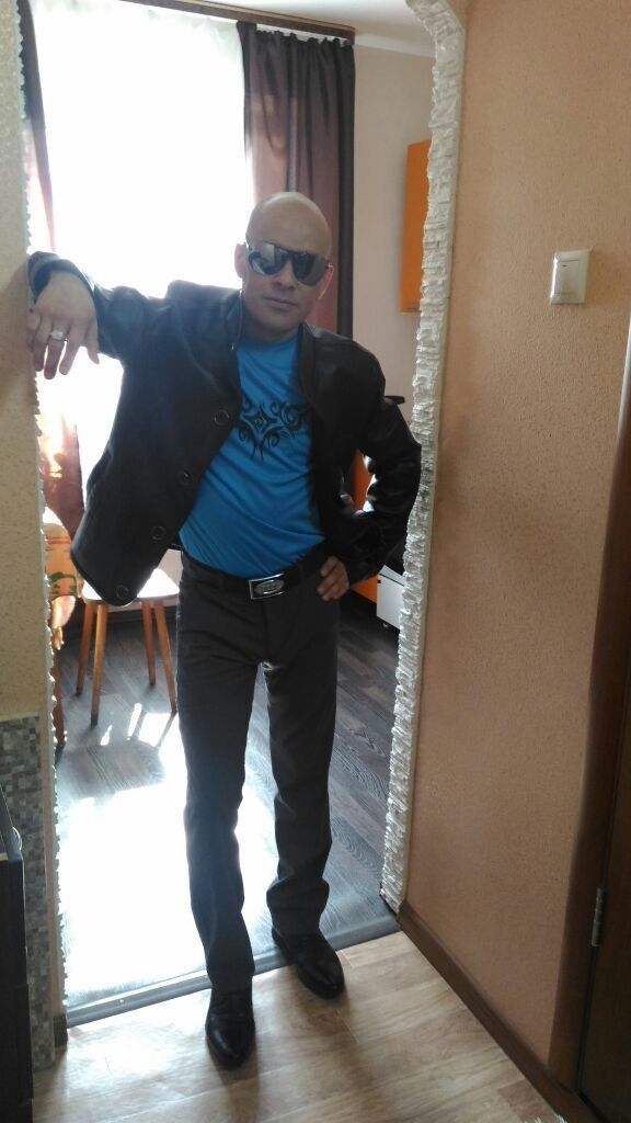  -,   RUSIK, 42 ,   ,   , c 