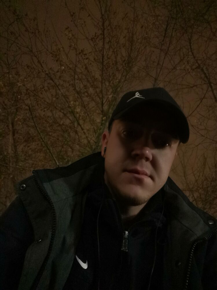  ,   Anatoly, 32 ,   ,   