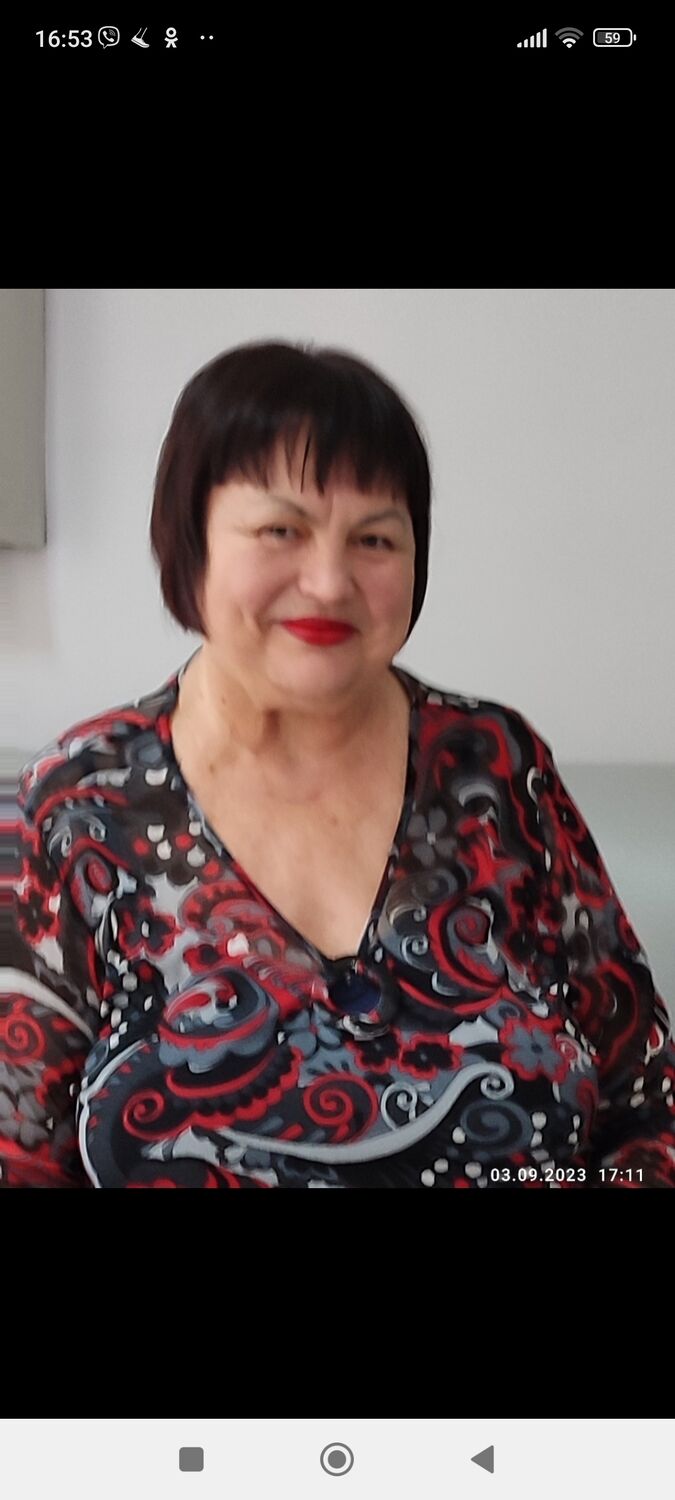  41639584  Larisa, 71 ,    