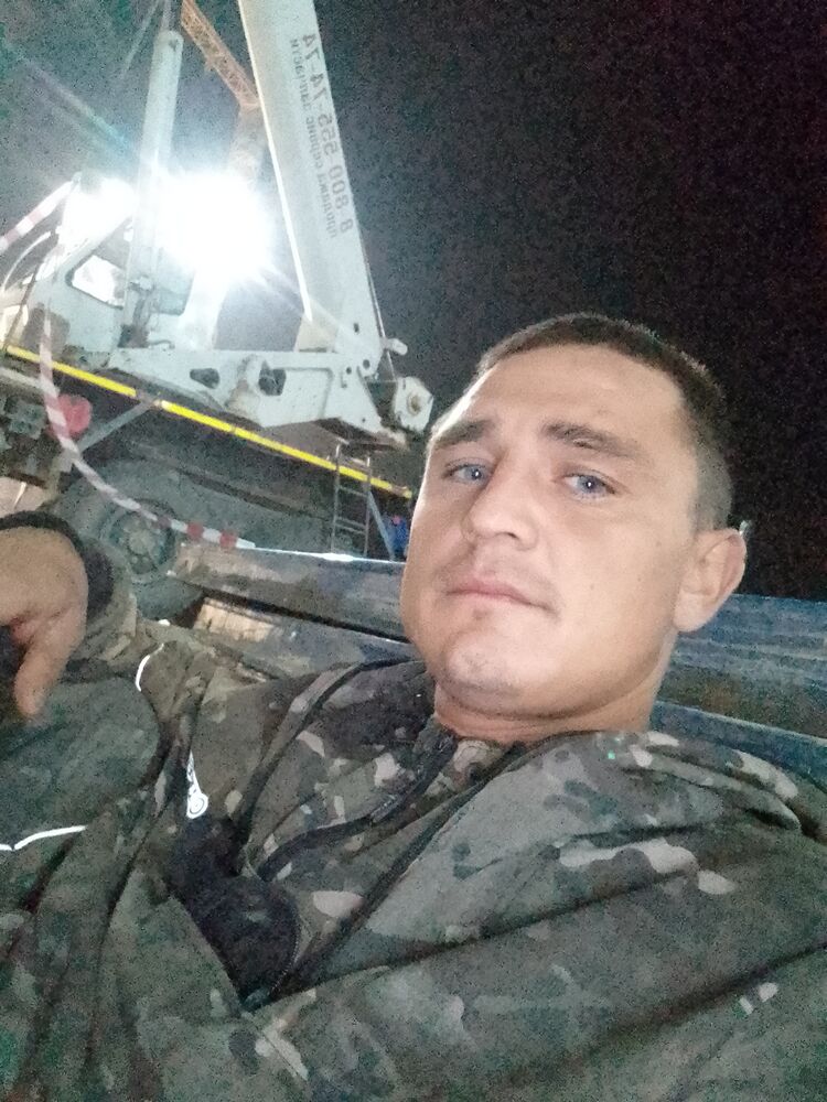  47078104  , 28 ,    