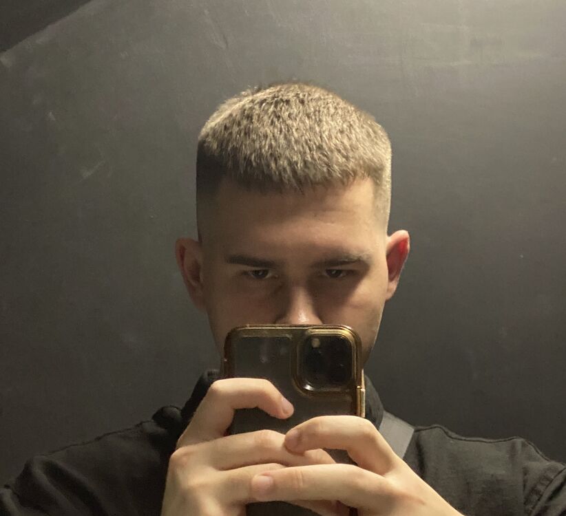  53708944  , 18 ,    