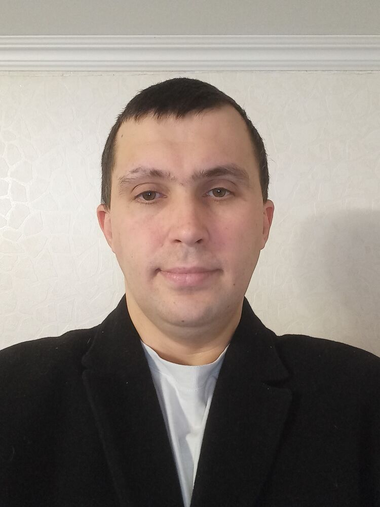  ,   Ruslan, 35 ,   ,   , c , 
