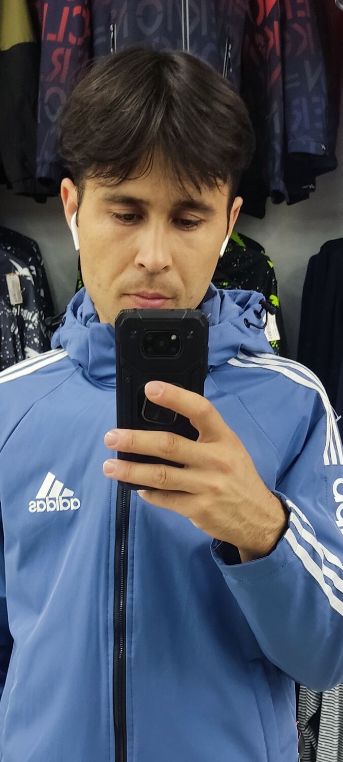  44182714  Isco, 27 ,    