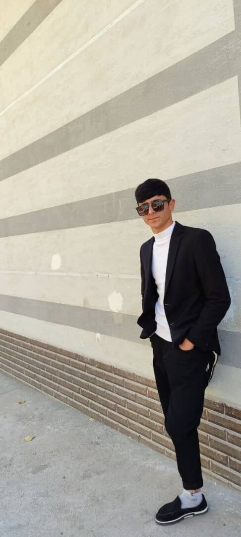 --,   Dior, 28 ,   ,   